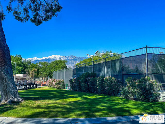 38 Paseo Laredo N, Cathedral City CA: https://media.crmls.org/mediaz/aaf63dc9-0557-45a9-a06d-dfc6c0e2b943.jpg