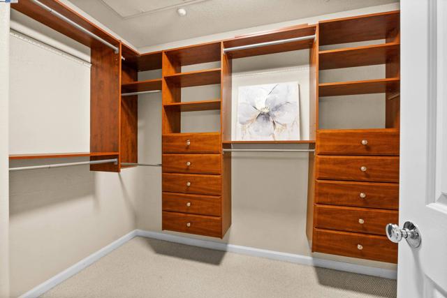 2165 Watermill Rd, San Ramon CA: https://media.crmls.org/mediaz/aaf6600e-dd48-4b34-875e-22fd21106ab3.jpg