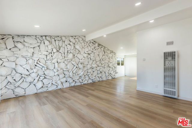424 Markton Street, Los Angeles CA: https://media.crmls.org/mediaz/aaf6a927-78a4-4b17-988d-040ae05130ac.jpg
