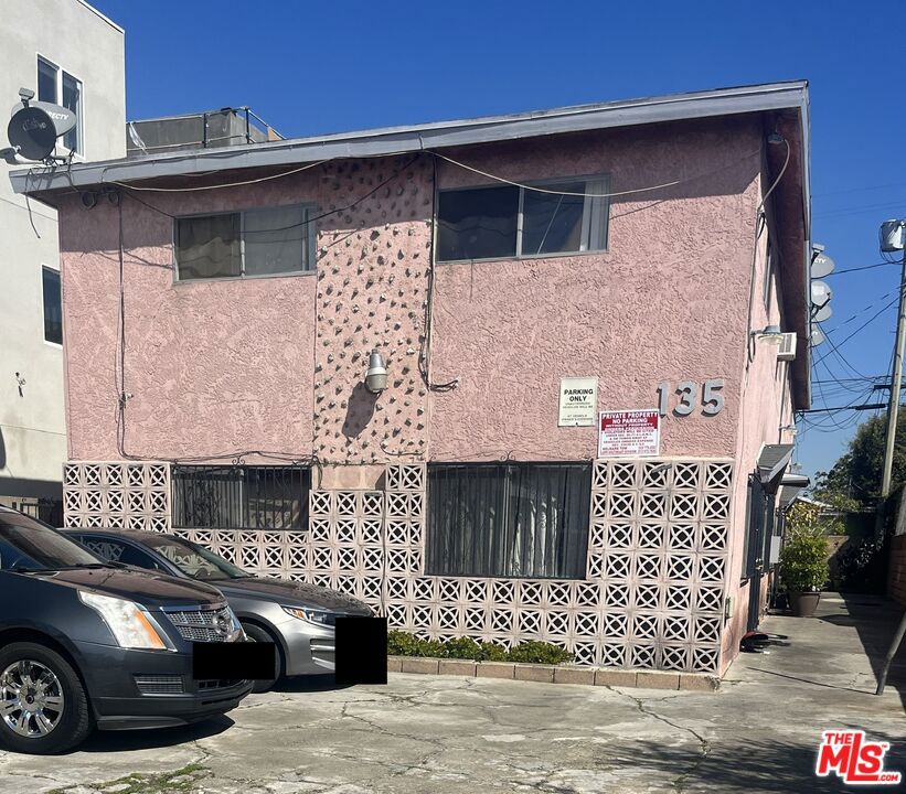 135 E 88th Street, Los Angeles, CA 90003