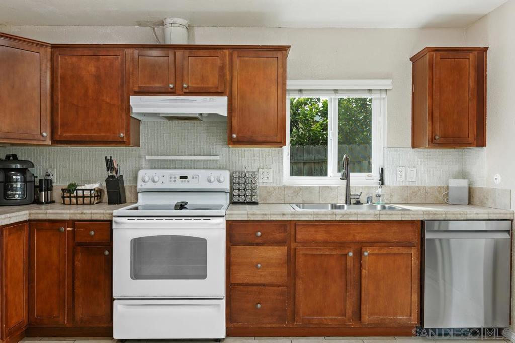 825 Buchanan St. - photo 16