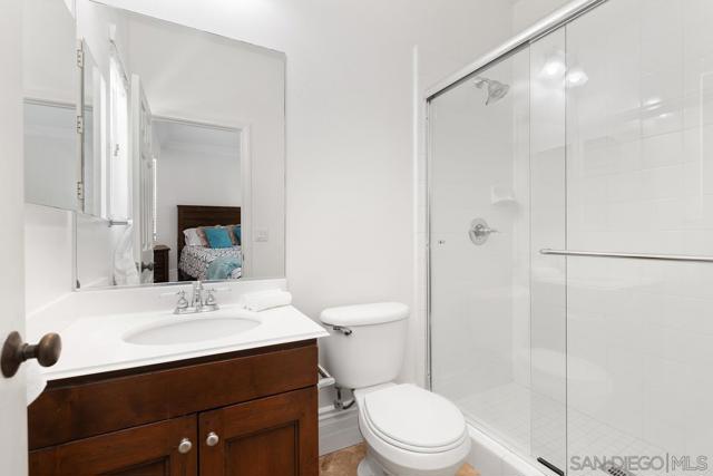 10237 Paseo De Linda, San Diego CA: https://media.crmls.org/mediaz/aaf75b69-6276-4c6b-9673-663a3c51e8da.jpg