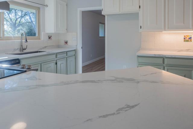 11745 Tam Oshanter Drive, Salinas CA: https://media.crmls.org/mediaz/aaf77084-2165-49c8-958e-561e88e79cdd.jpg