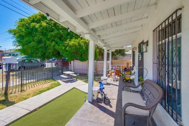 1828 34 B Avenue, National City CA: https://media.crmls.org/mediaz/aaf7b10e-4925-44a1-942f-8240a40547b5.jpg