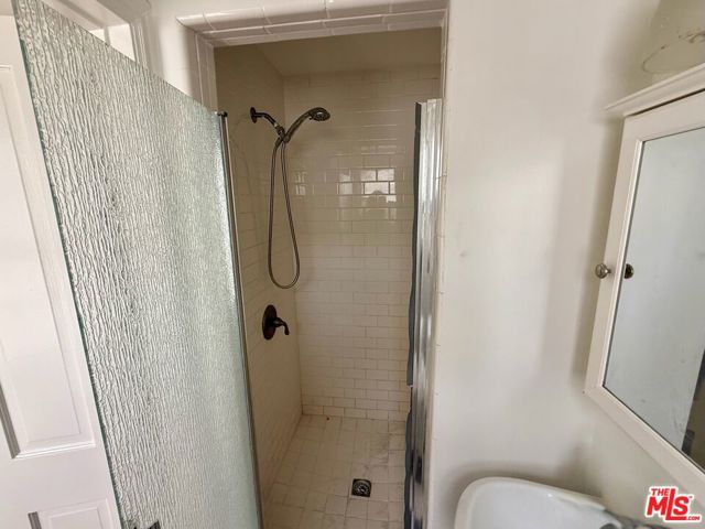 236 South Spalding Drive, 1/2 photo 34