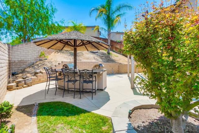 425 Camino Hermoso, San Marcos CA: https://media.crmls.org/mediaz/aafa09bc-c2e7-4714-892a-018ee7ed80b5.jpg