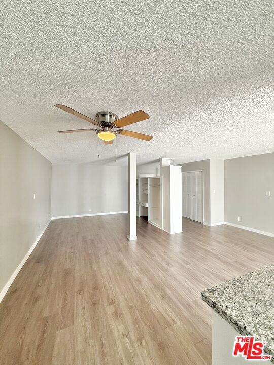 11911 Weddington Street photo 5