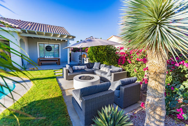 80818 Avenida San Ignacio, Indio CA: https://media.crmls.org/mediaz/aafb02c1-4d70-4bea-b993-7c8cb97d7be4.jpg