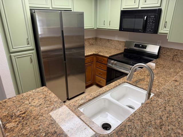 Detail Gallery Image 9 of 23 For 1950 Camino De La Reina #106,  San Diego,  CA 92108 - 2 Beds | 2 Baths