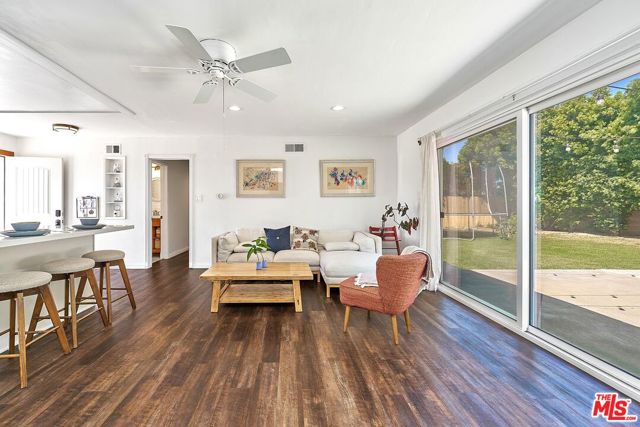 Image 11 of 42 For 5541 Marcella Avenue