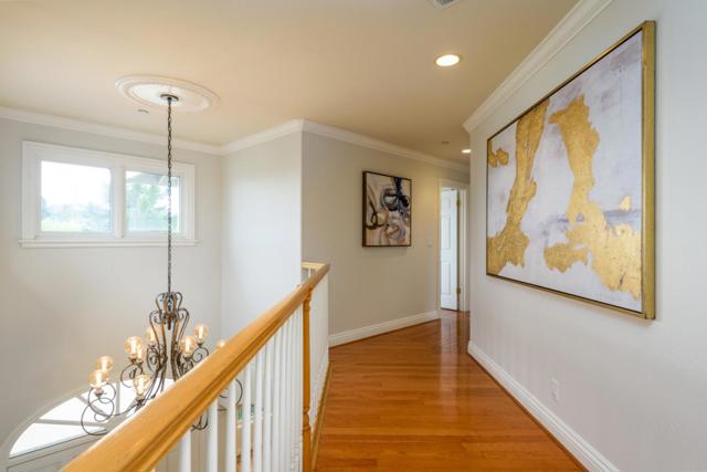510 Oak Park Way, Redwood City CA: https://media.crmls.org/mediaz/aafbc3f3-1f6e-4c76-99e6-0d0ccd314a88.jpg