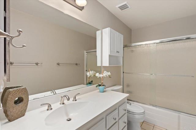 Detail Gallery Image 17 of 37 For 2035 David Dr, Escondido,  CA 92026 - 3 Beds | 2 Baths