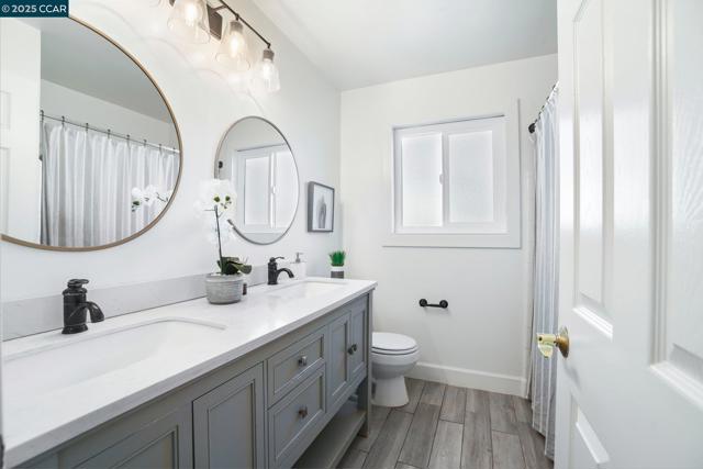 1630 Frankfurt Way, Livermore CA: https://media.crmls.org/mediaz/aafc6210-9d33-4147-99f9-bfa3d56d9a0d.jpg
