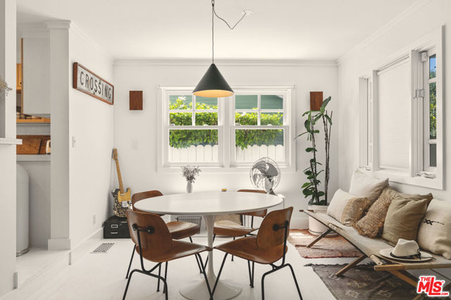 906 Nowita Place photo 8