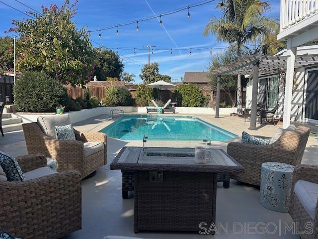 3275 Maezel Ln, Carlsbad CA: https://media.crmls.org/mediaz/aafd6f52-a229-4a2b-99af-9c902bc21233.jpg