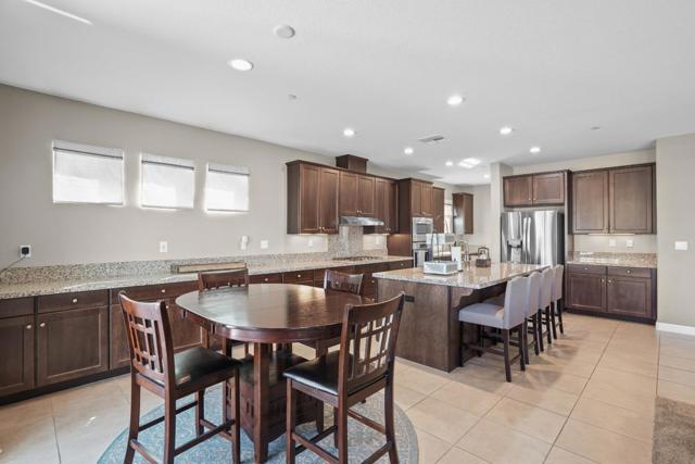 336 Wilmington Court, Brentwood CA: https://media.crmls.org/mediaz/aafdd598-ff93-425b-b1ee-3a95ea583407.jpg