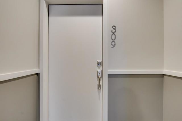 400 San Benito Street, Hollister CA: https://media.crmls.org/mediaz/aaff8fcf-98d0-4ebd-9b4f-5a33c76e35ab.jpg