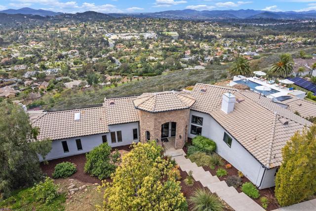 15484 Markar Rd, Poway CA: https://media.crmls.org/mediaz/ab002782-f2b4-4195-9608-14aa0286f83f.jpg