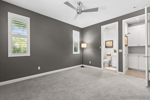 1217 Stockton Pl, Escondido CA: https://media.crmls.org/mediaz/ab0157fe-5f00-460f-a517-0610a550ba30.jpg