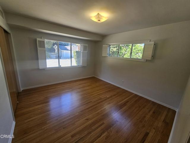 Detail Gallery Image 13 of 27 For 1404 Shady Glen Rd, Glendale,  CA 91208 - 4 Beds | 3 Baths