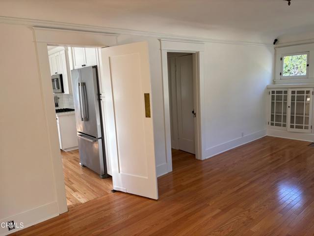 Detail Gallery Image 5 of 25 For 3128 Mills Ave, Glendale,  CA 91214 - 1 Beds | 1/1 Baths