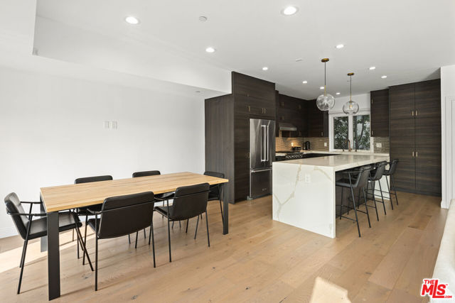 7365 Waring Avenue, Los Angeles CA: https://media.crmls.org/mediaz/ab02a939-f3ba-4149-9ad7-b449ee509770.jpg