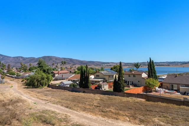 293 Paden Dr, Spring Valley CA: https://media.crmls.org/mediaz/ab02e801-cb04-4394-ba72-18c892f7a8e5.jpg
