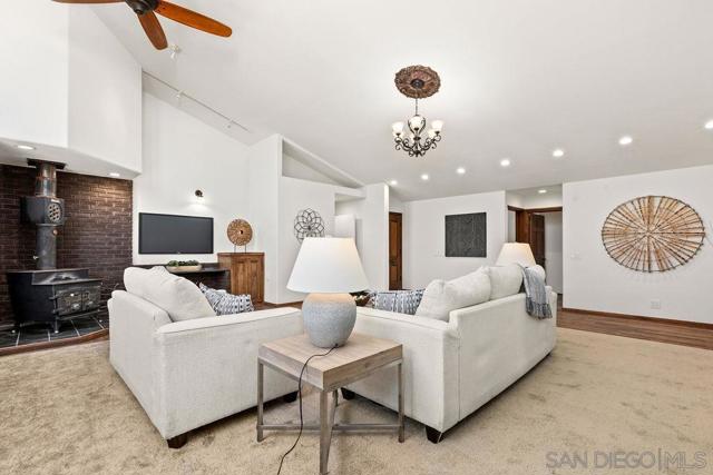 1308 Lakedale Rd, Santa Ysabel CA: https://media.crmls.org/mediaz/ab0459e2-9aa9-4562-8559-f12222193bf8.jpg