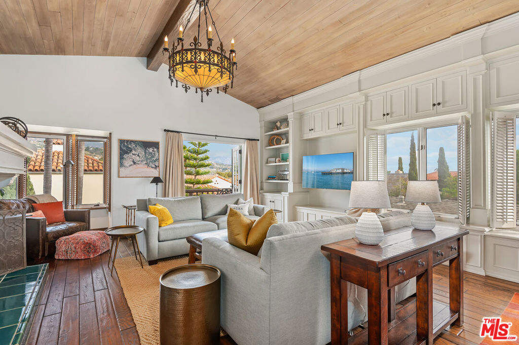 1024 Garden Street #4