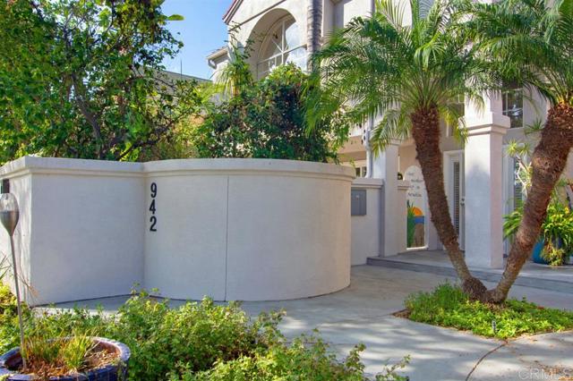 Detail Gallery Image 2 of 25 For 942 D Ave a,  Coronado,  CA 92118 - 3 Beds | 2/1 Baths