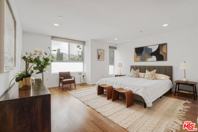1220 N Orange Grove Avenue, West Hollywood CA: https://media.crmls.org/mediaz/ab070870-4465-44d9-b8f3-1791f8cbce64.jpg