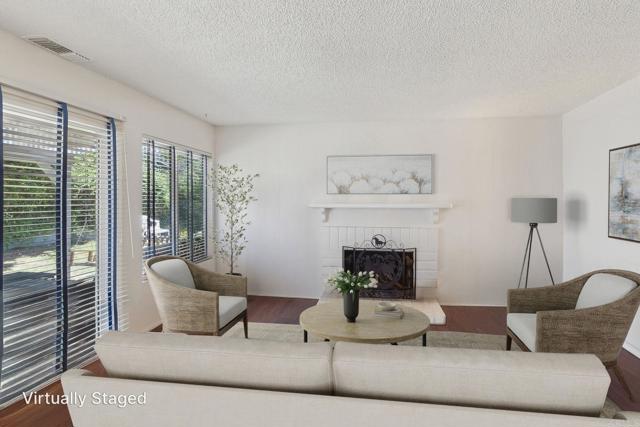 946 Carriage Drive, San Marcos CA: https://media.crmls.org/mediaz/ab082655-8046-48d7-9611-2d315e6c5bee.jpg