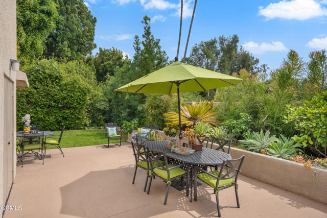 Detail Gallery Image 5 of 44 For 108 S Grand Ave, Pasadena,  CA 91105 - 3 Beds | 2/1 Baths