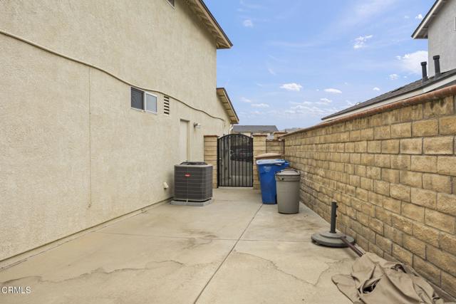 Detail Gallery Image 32 of 45 For 1531 Daphne Ave, Ventura,  CA 93004 - 4 Beds | 3 Baths