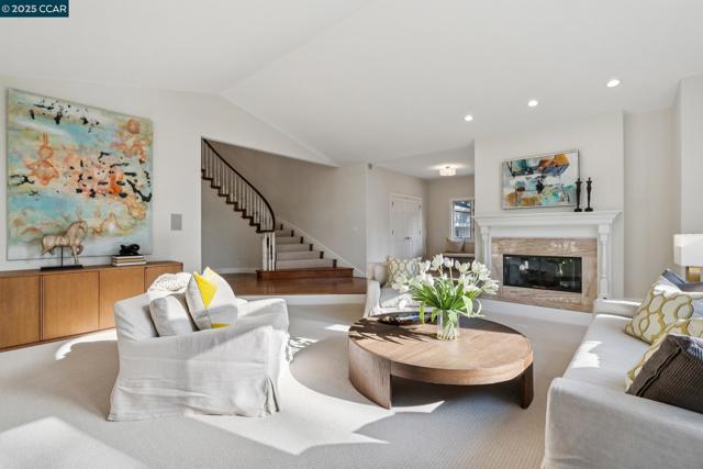 3238 Greenhills Drive, Lafayette CA: https://media.crmls.org/mediaz/ab0961fb-b98d-4532-8d9e-751a6a4d768f.jpg