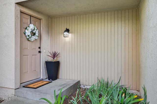 1628 Tapir Circle, Ventura CA: https://media.crmls.org/mediaz/ab0969f7-028e-42a8-af2c-65d3b7dbe15b.jpg