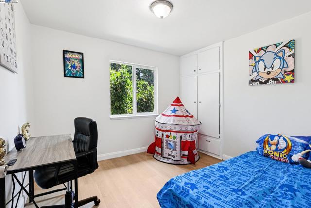 36302 Frobisher Dr, Fremont CA: https://media.crmls.org/mediaz/ab0adc5d-ab4d-4502-844d-f888f9b315d1.jpg