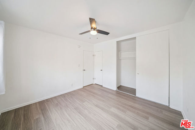 217 Carondelet, Los Angeles CA: https://media.crmls.org/mediaz/ab0b3722-f2b8-4170-b2db-94e9843d9845.jpg