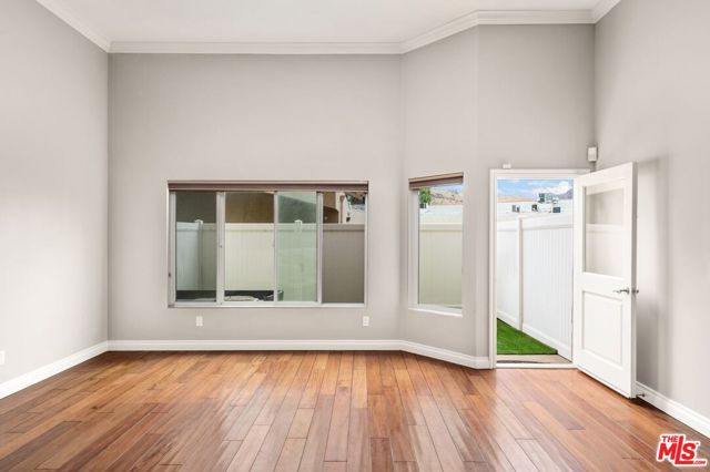5241 Colodny Drive, Agoura Hills CA: https://media.crmls.org/mediaz/ab0bcc84-faf2-4d60-a898-7a7cc207930a.jpg