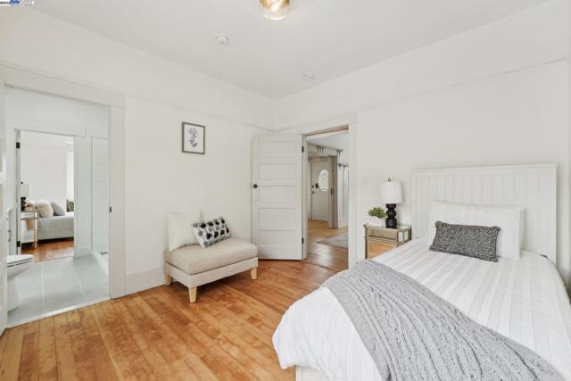 2155 42nd ave, Oakland CA: https://media.crmls.org/mediaz/ab0c71b1-8ac8-4166-8cbe-86db605b4344.jpg