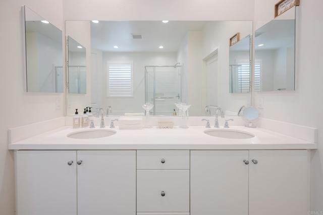 Home for Sale in Valley Center