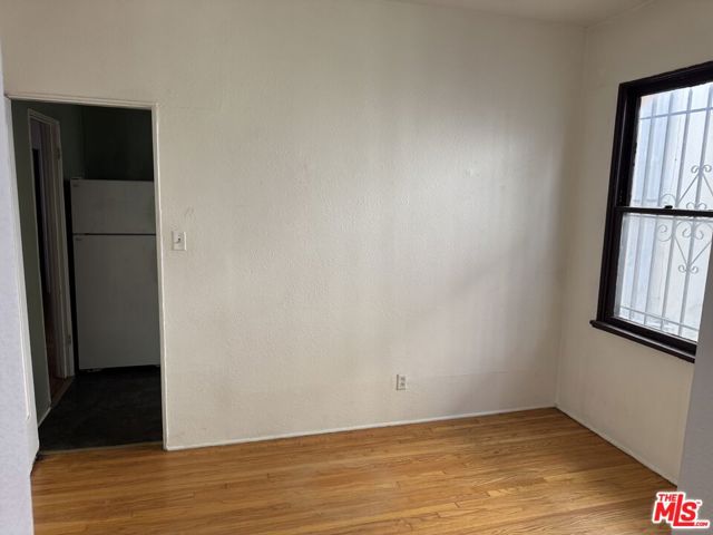1531 Silver Lake Boulevard, Los Angeles CA: https://media.crmls.org/mediaz/ab0cb86f-ea22-4453-8158-47dc5463bc2a.jpg