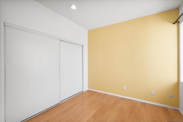 10960 Ivy Hill Dr, San Diego CA: https://media.crmls.org/mediaz/ab0d04b6-f4a8-44e3-90de-9a01d1d98912.jpg