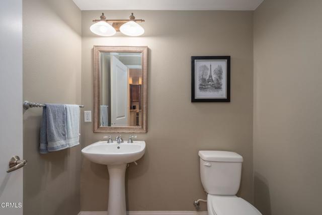 4256 Tradewinds Drive, Oxnard CA: https://media.crmls.org/mediaz/ab0d5562-c28c-456a-b070-1d6e41edbdc3.jpg