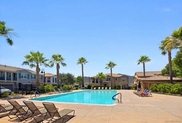 Image 32 of 37 For 42921 Avenida Amistad