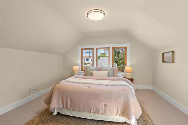 211 2nd Avenue, Santa Cruz CA: https://media.crmls.org/mediaz/ab0da127-1775-4619-acca-9806e00a77e3.jpg