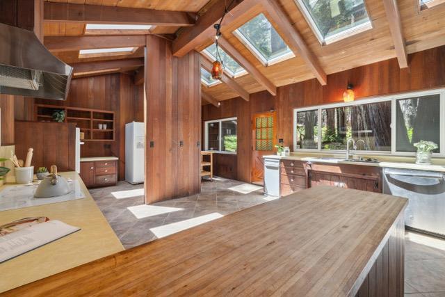 16580 Jamison Creek Road, Boulder Creek CA: https://media.crmls.org/mediaz/ab0dc96b-2a38-42e4-b4d7-53e4aac1aeee.jpg
