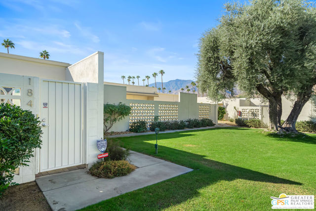 1848 Sandcliff Road, Palm Springs, California 92264, 3 Bedrooms Bedrooms, ,1 BathroomBathrooms,Condominium,For Sale,Sandcliff,24458212