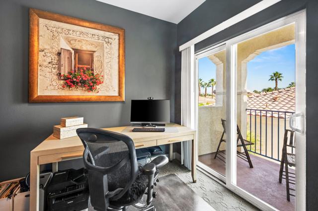 80884 Calle Azul, La Quinta CA: https://media.crmls.org/mediaz/ab0fa425-b232-4cfe-843f-22999f162d06.jpg