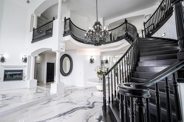 733 CLAYBURN CT, Alpine CA: https://media.crmls.org/mediaz/ab113d94-b465-4d73-8ec8-2e93c50a0eb5.jpg